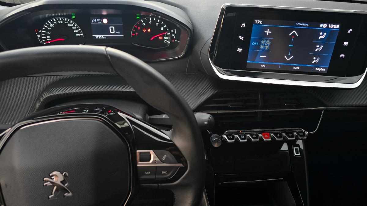 peugeot-208-1-2-puretech-2023-gasolina-1199cc