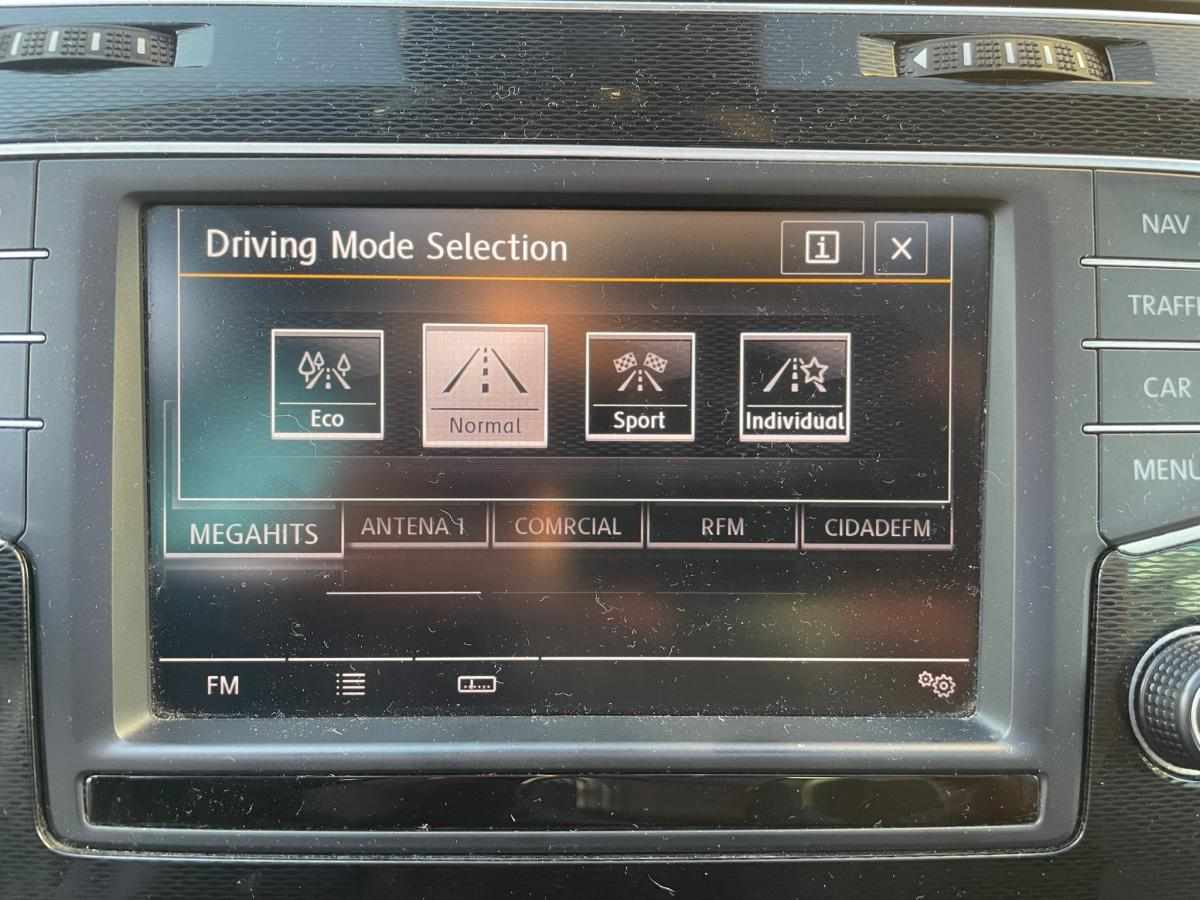 volkswagen-golf-sportsvan-2-0-tdi-sport-2015-diesel-5cc