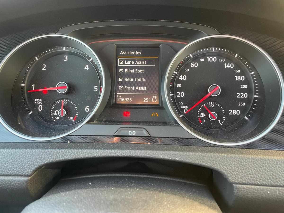 volkswagen-golf-sportsvan-2-0-tdi-sport-2015-diesel-5cc