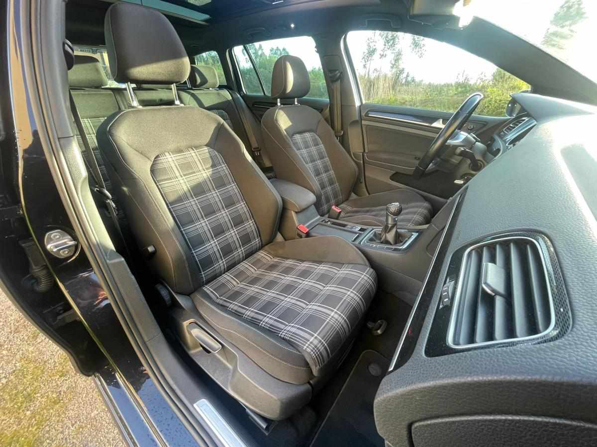 volkswagen-golf-sportsvan-2-0-tdi-sport-2015-diesel-5cc