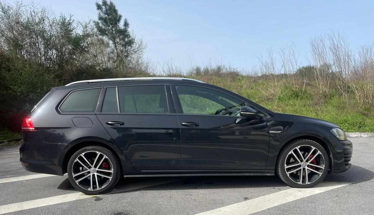 volkswagen-golf-sportsvan-2-0-tdi-sport-2015-diesel-5cc