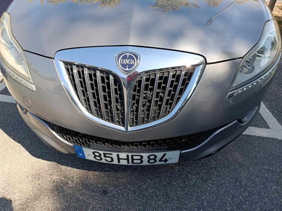 lancia-delta-1-6-2009-diesel-1598cc