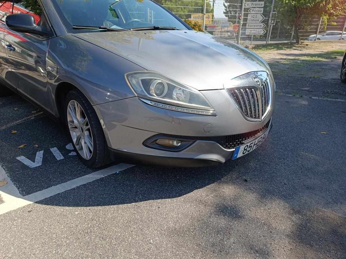 lancia-delta-1-6-2009-diesel-1598cc