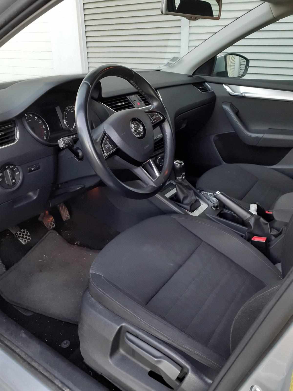 skoda-octavia-1-6-tdi-2014-diesel-1598cc