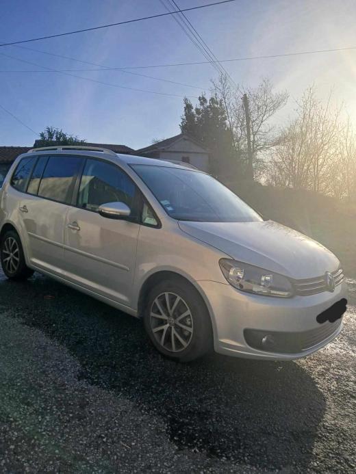 volkswagen-touran-1-6-tdi-2012-diesel-1598cc
