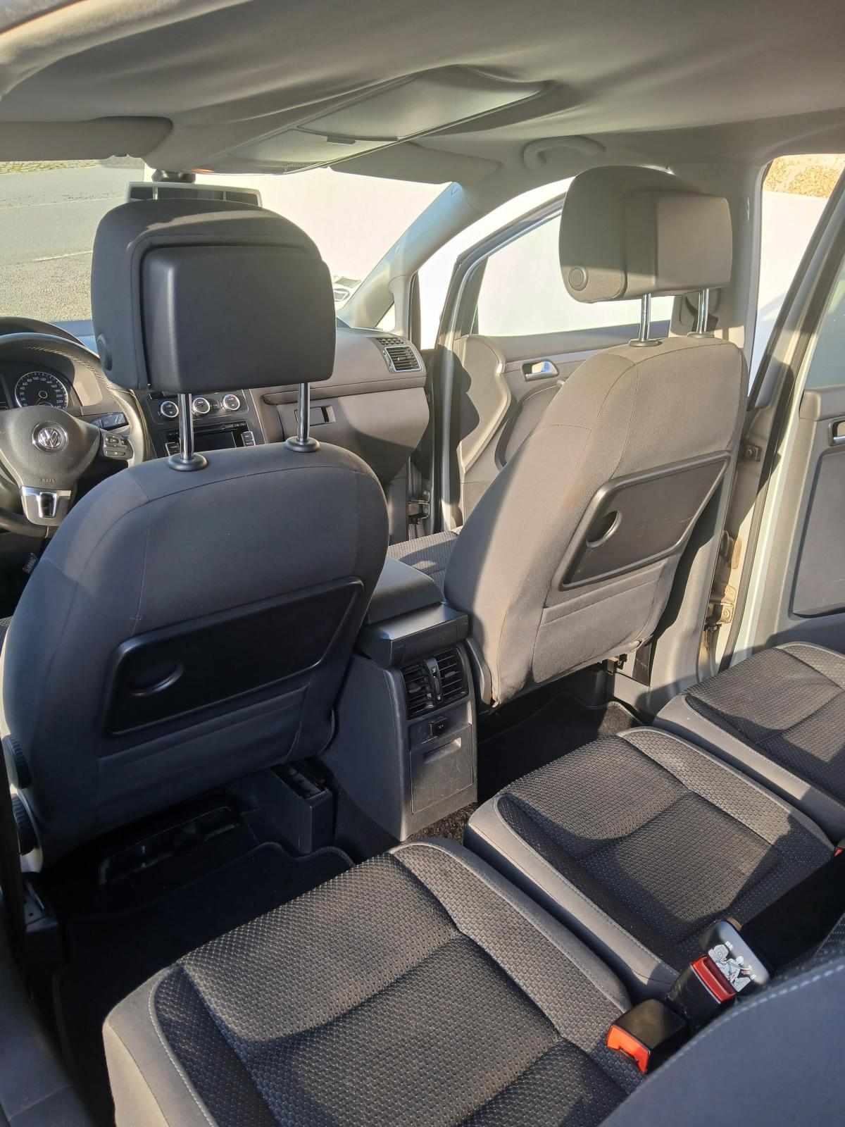 volkswagen-touran-1-6-tdi-2012-diesel-1598cc
