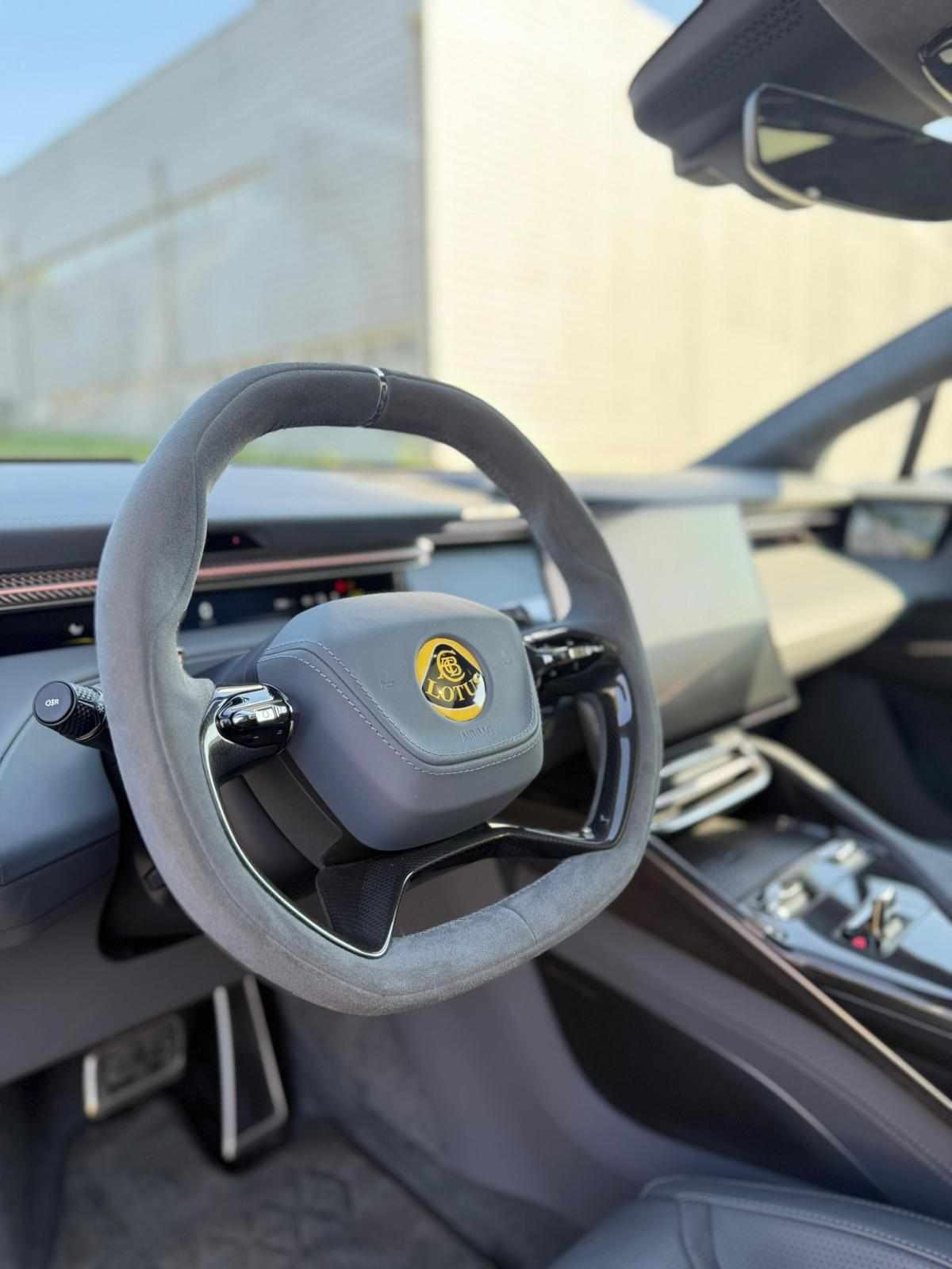 lotus-eletre-1-geracao-2023-eletrico
