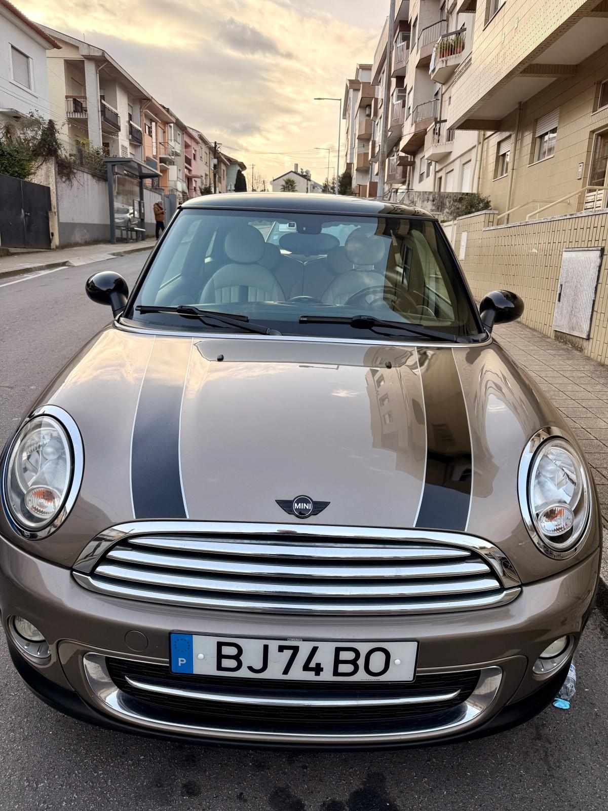 mini-hatch-d-2-0-2011-diesel-1598cc