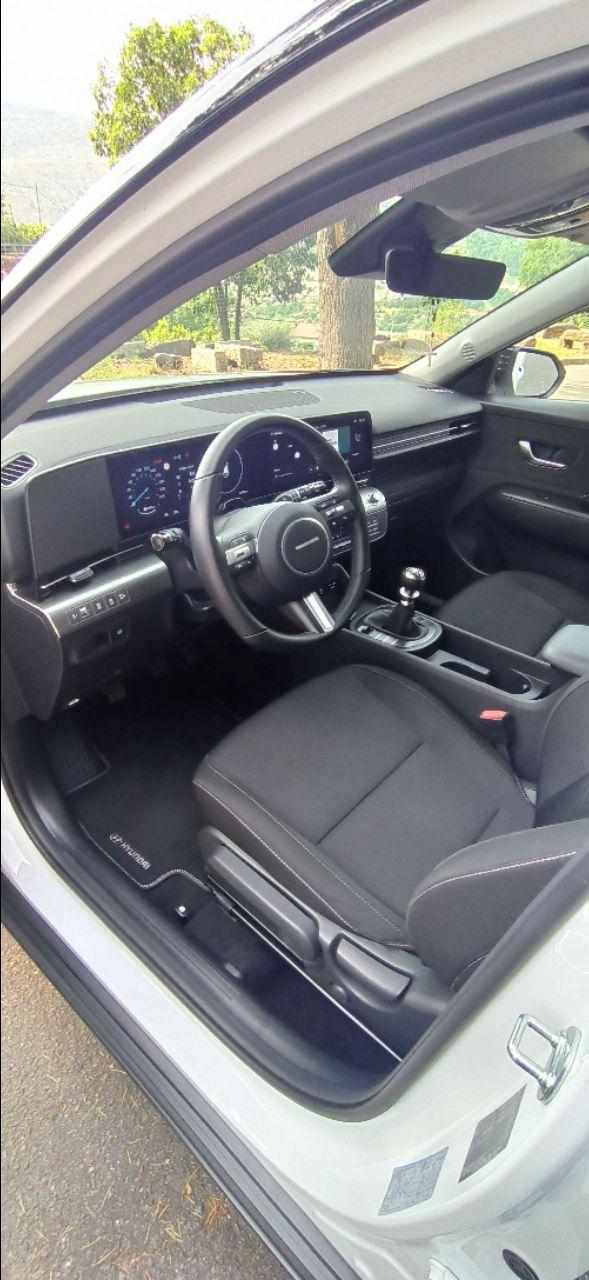 hyundai-kauai-1-0-120cv-2024-gasolina-999cc