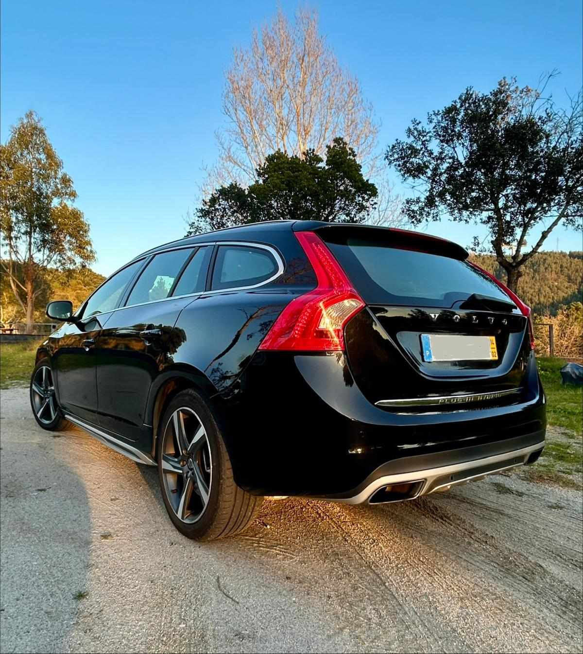 volvo-v60-d6-plug-in-hybrid-2-4-awd-2014-diesel-2400cc