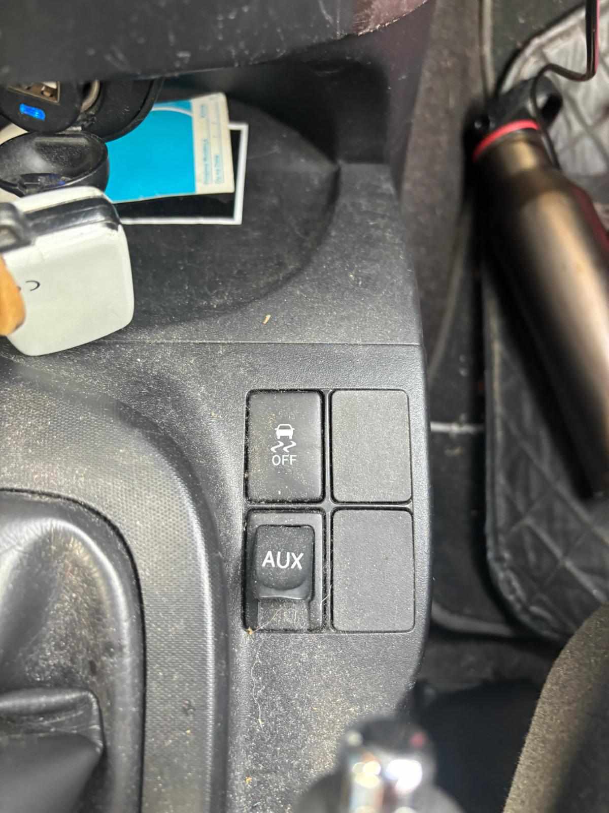 toyota-iq-1-0-vvt-i-2010-gasolina-998cc