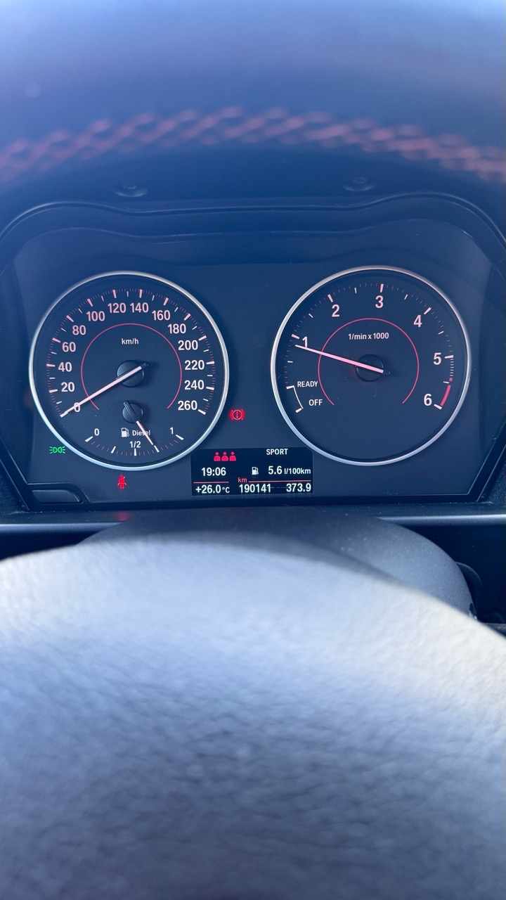 bmw-serie-1-116d-2013-diesel-1598cc