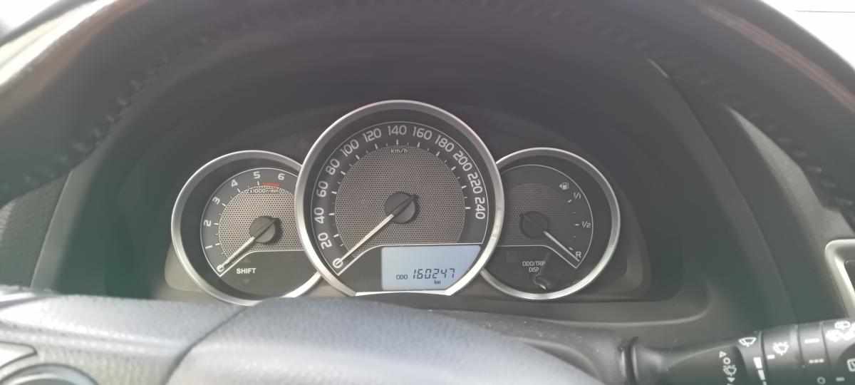 toyota-auris-1-4-d-4d-2015-diesel-1364cc