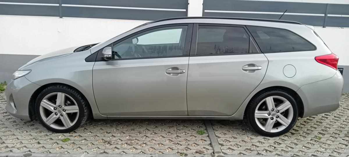 toyota-auris-1-4-d-4d-2015-diesel-1364cc