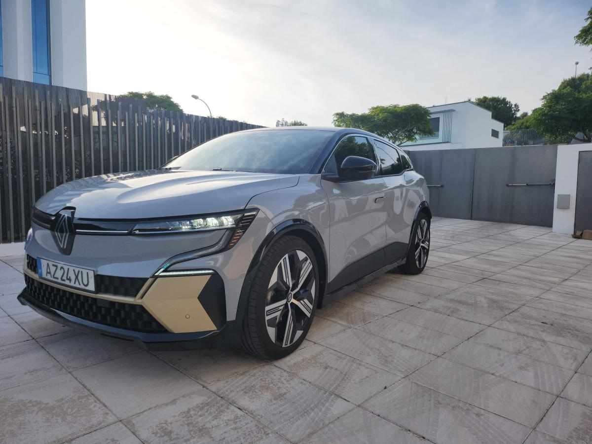renault-megane-e-tech-ev60-2023-eletrico