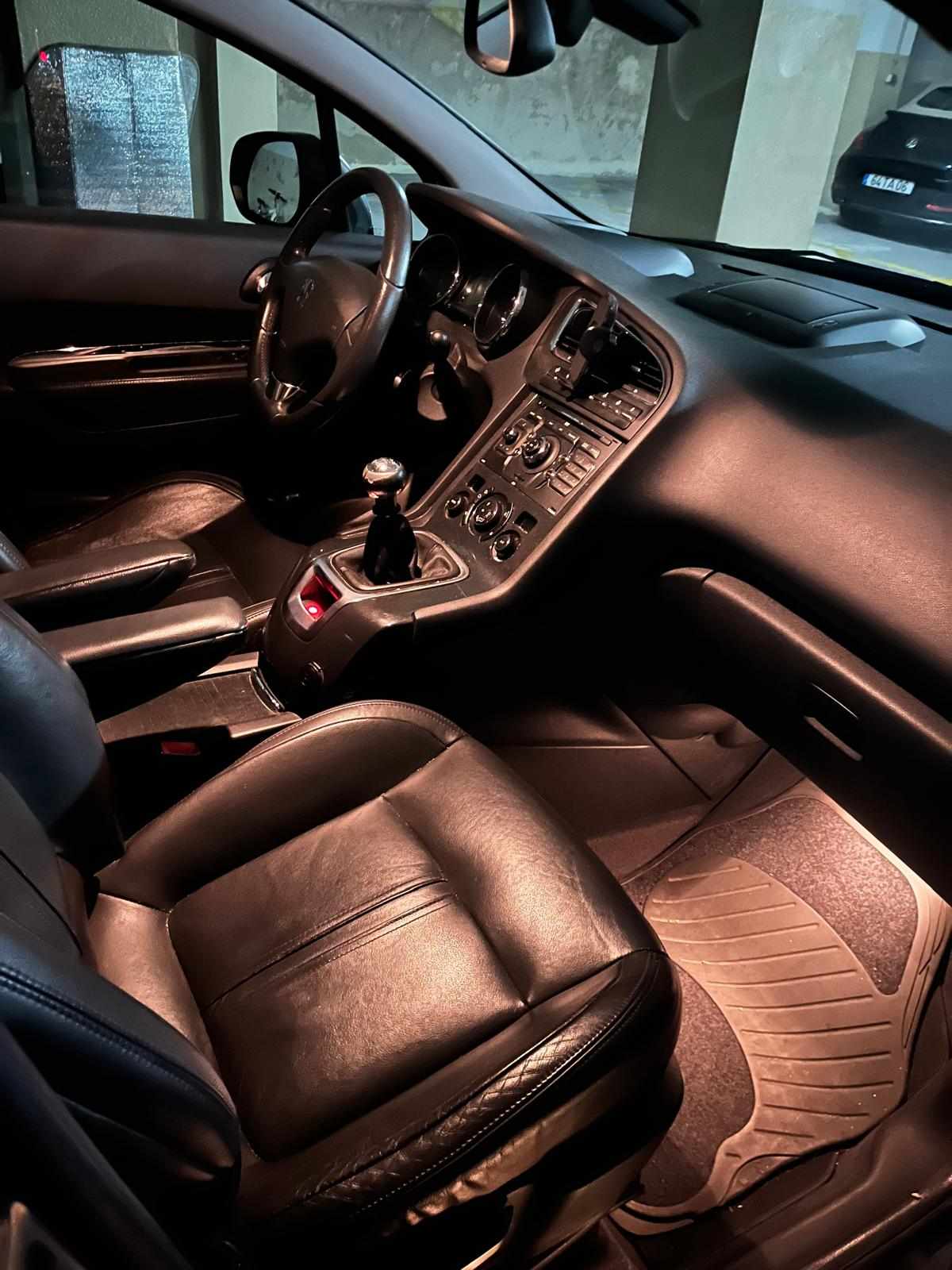 peugeot-5008-1-6-hdi-fap-2010-diesel-1560cc