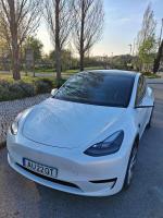 tesla-model-y-standard-range-rwd-2022-eletrico