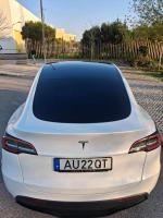 tesla-model-y-standard-range-rwd-2022-eletrico