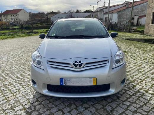 toyota-auris-1-4-d-4d-2010-diesel-1364cc