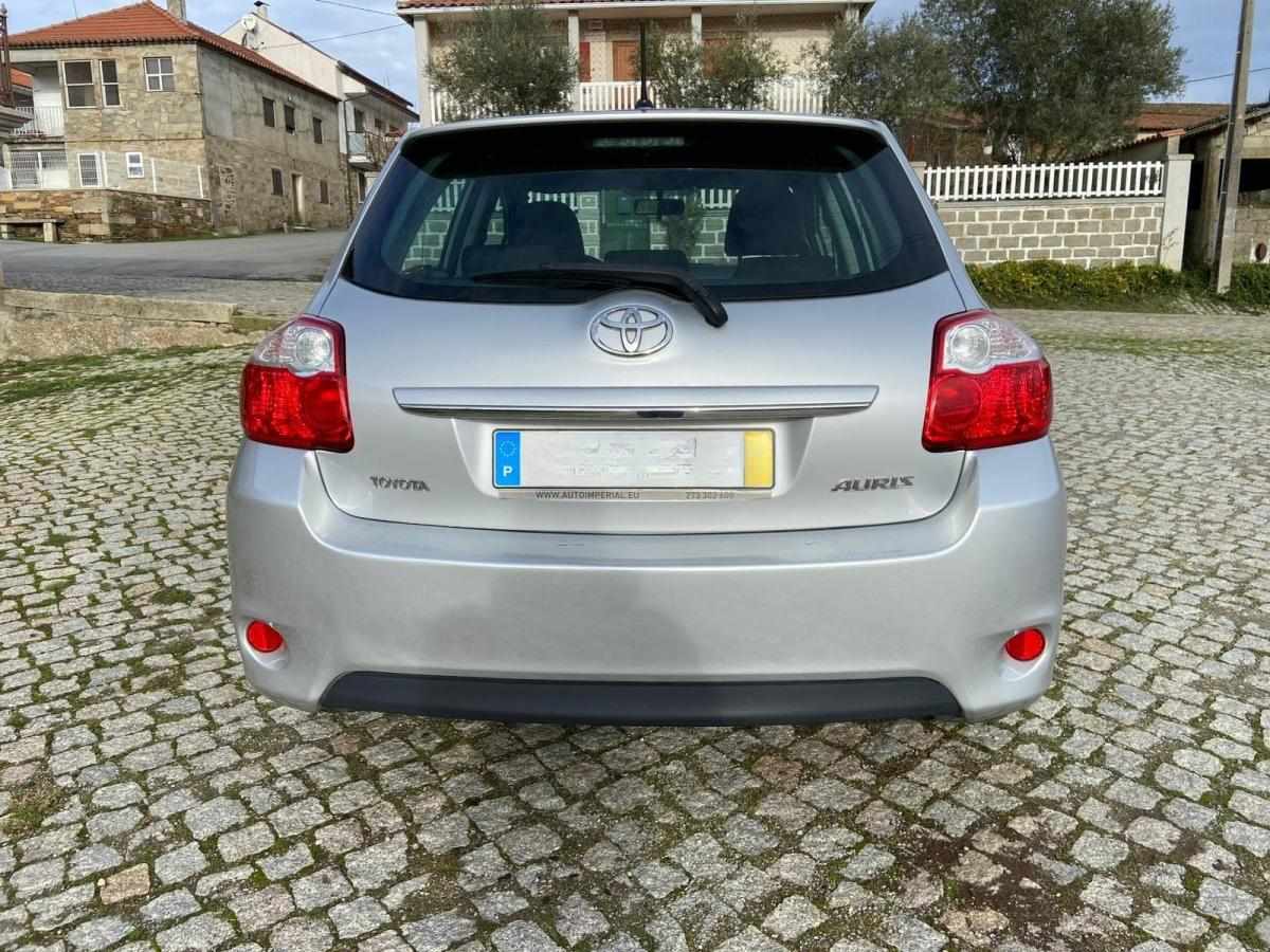 toyota-auris-1-4-d-4d-2010-diesel-1364cc