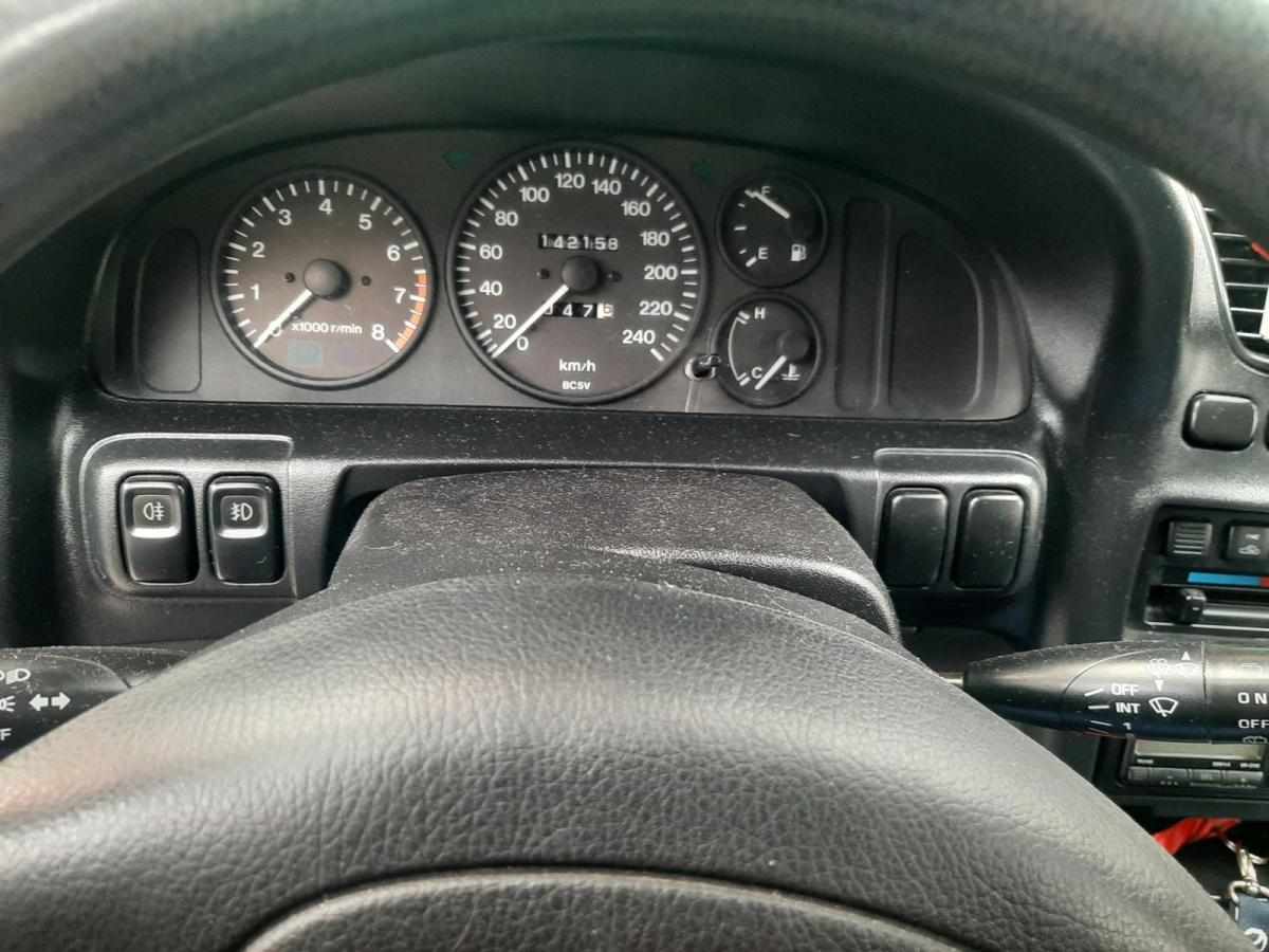 mazda-323-1-5-88cv-1996-gasolina-1489cc