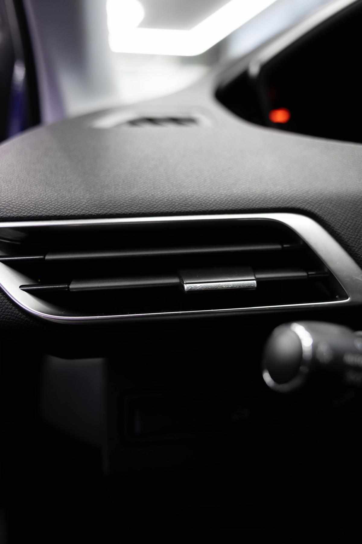 peugeot-3008-1-2-puretech-2018-gasolina-1199cc