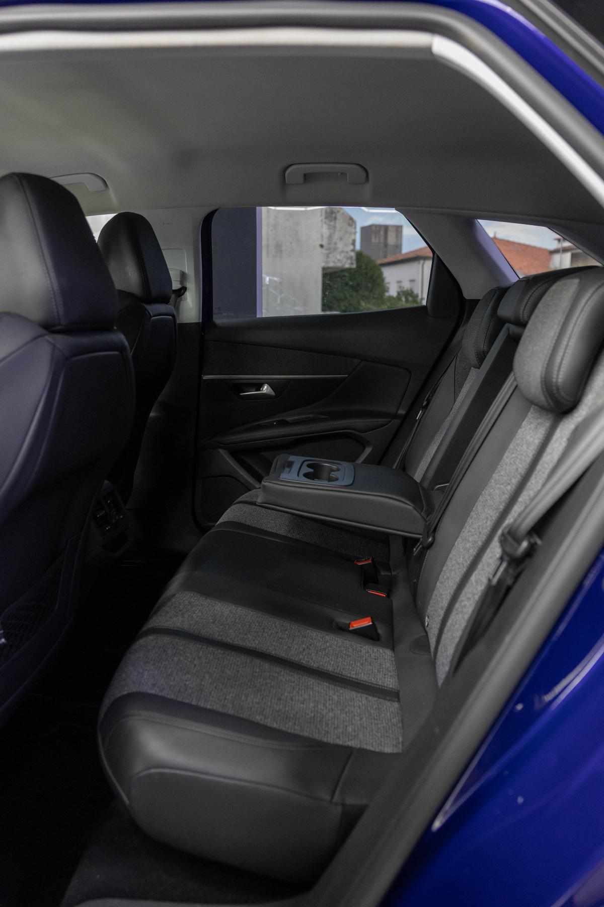 peugeot-3008-1-2-puretech-2018-gasolina-1199cc