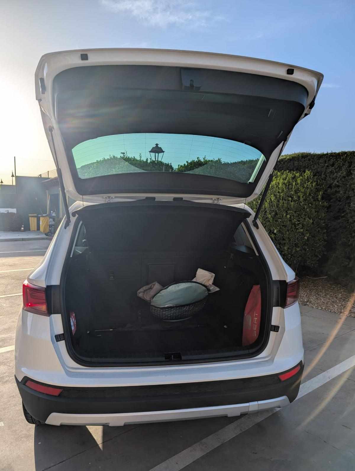 seat-ateca-1-6-tdi-ecomotive-2017-diesel-1598cc