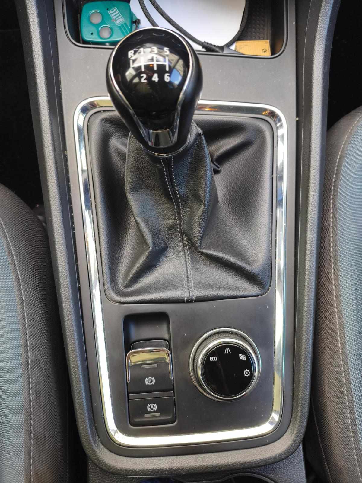 seat-ateca-1-6-tdi-ecomotive-2017-diesel-1598cc