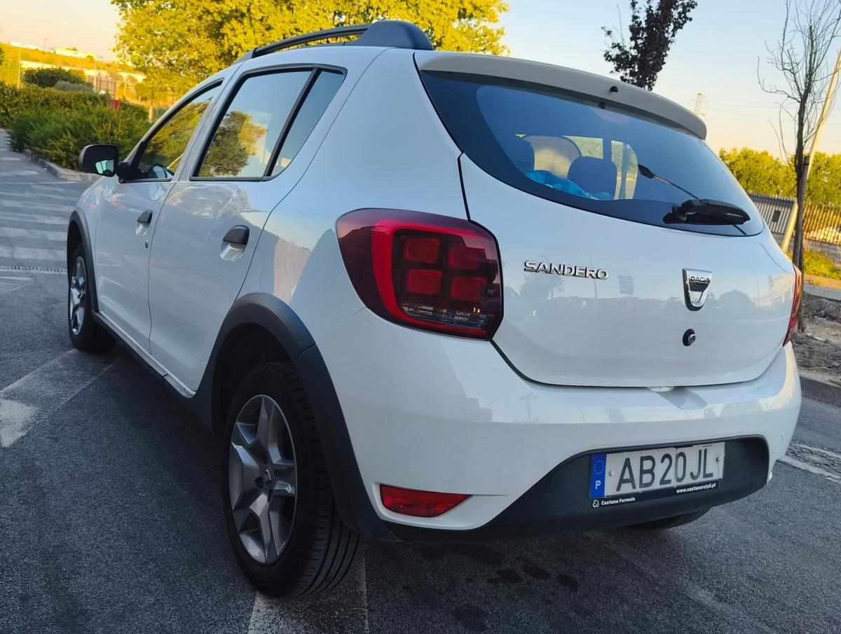 dacia-sandero-1-0-2020-gasolina-998cc