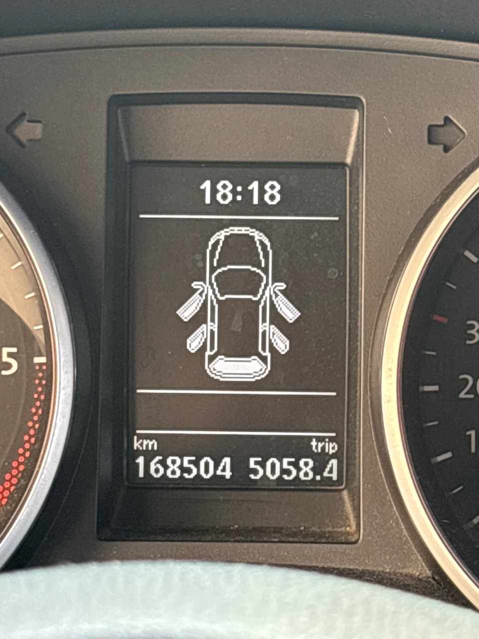 volkswagen-golf-1-6-tdi-2011-diesel-1598cc