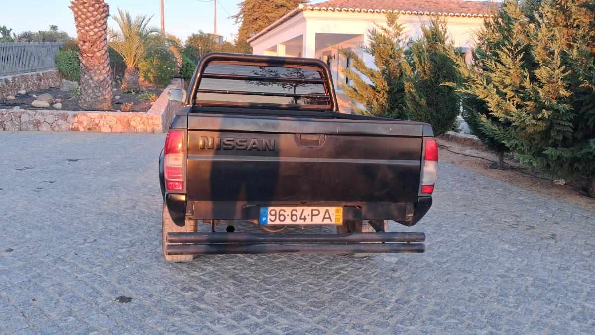 nissan-navara-2-5-4wd-2000-diesel-2488cc