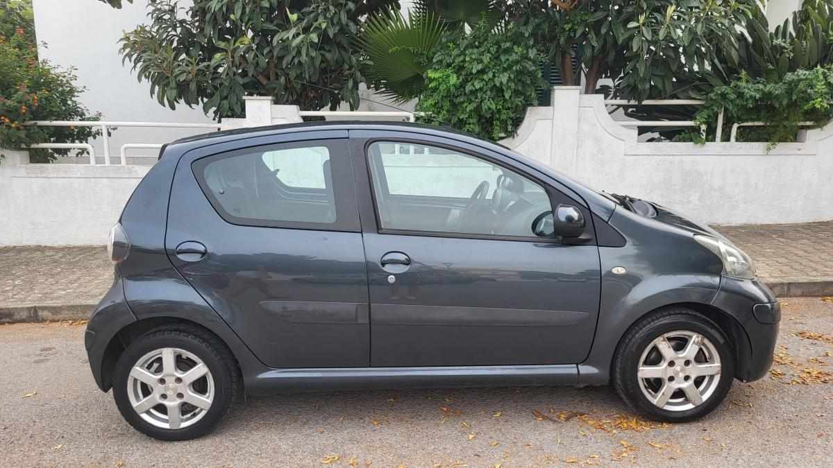 toyota-aygo-1-0-vvt-i-2009-gasolina-998cc