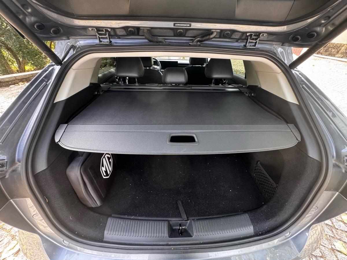 mg-hs-1-5-phev-2025-hibrido-plug-in-1496cc
