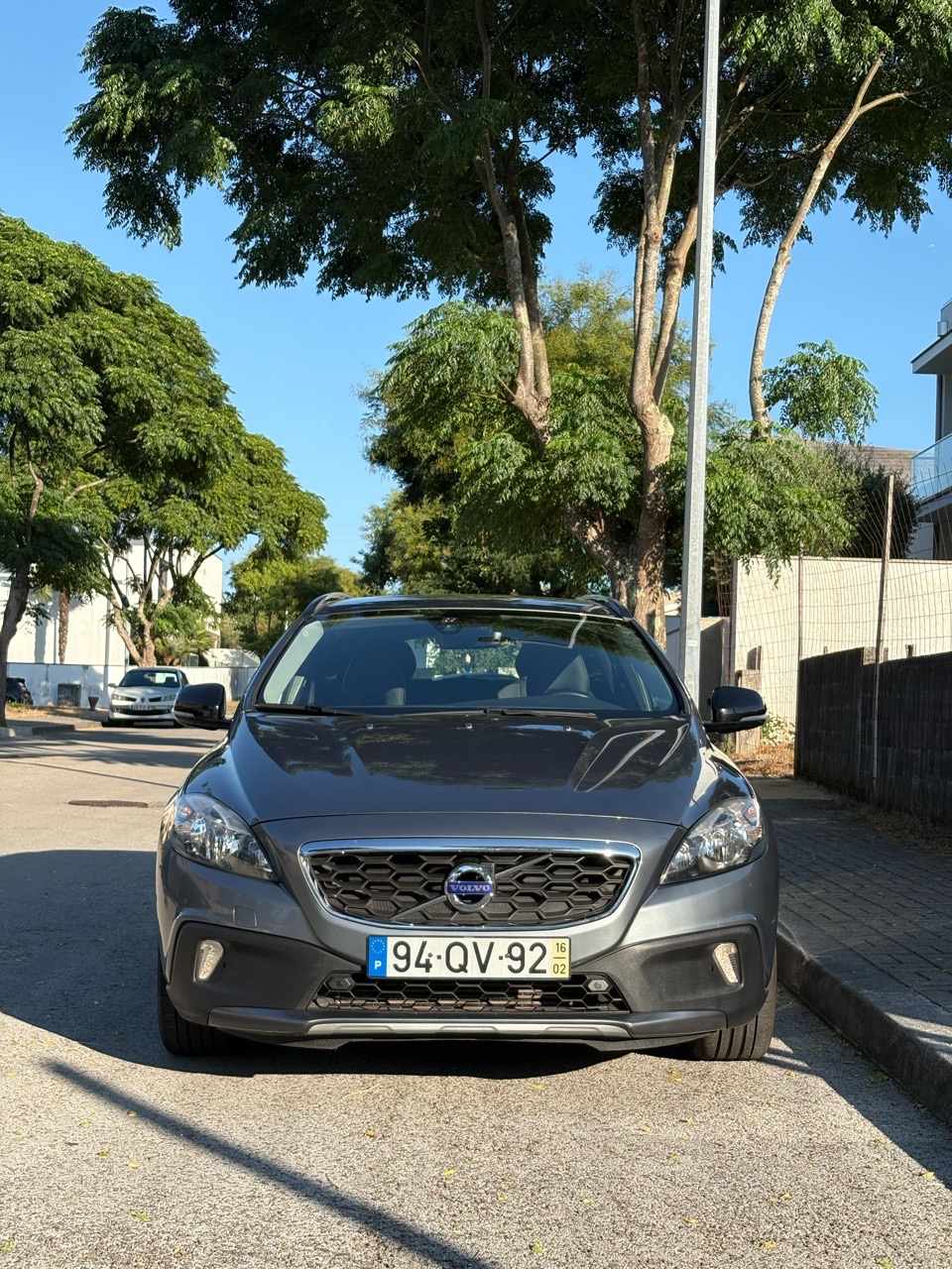 volvo-v40-2-0-d2-2016-diesel-1969cc