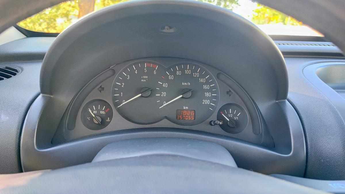 opel-corsa-1-7-di-2001-diesel-1686cc