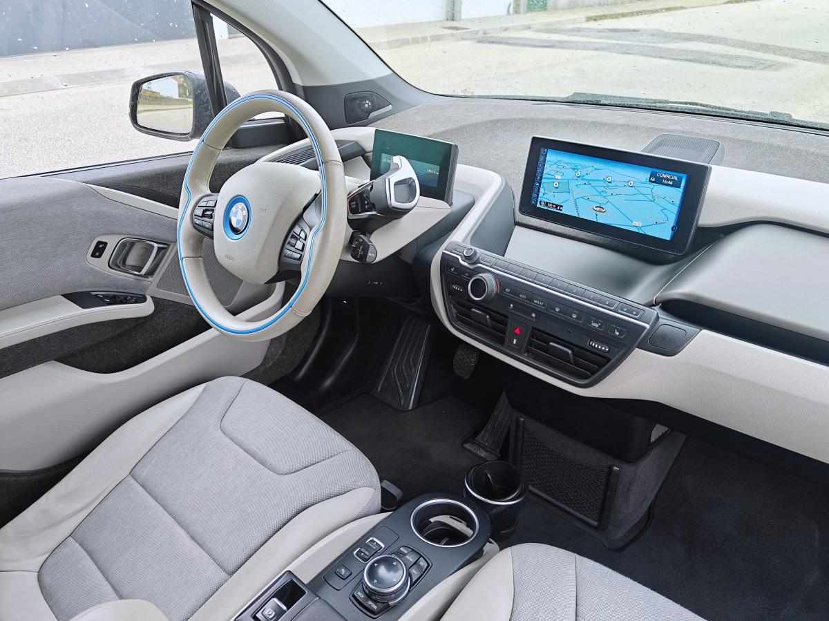 bmw-serie-i-i3-60-ah-2014-eletrico-647cc