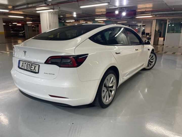 tesla-model-y-long-range-awd-2022-eletrico