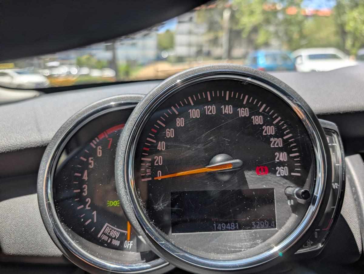 mini-hatch-1-2-2017-gasolina-1233cc