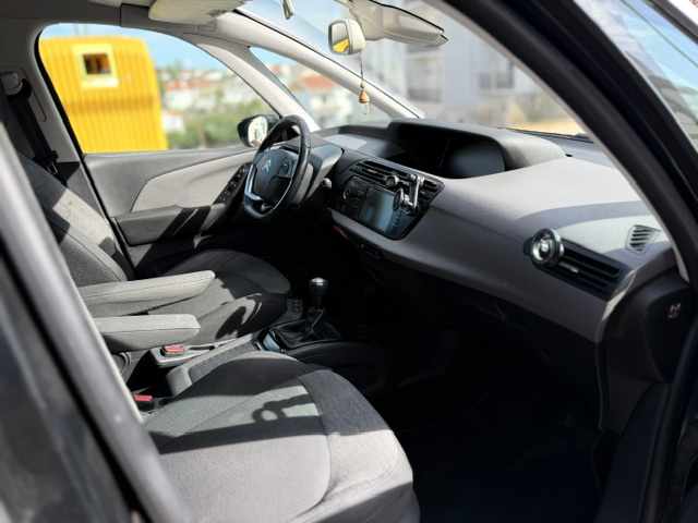 citroen-c4-picasso-1-6-bluehdi-2017-diesel-1560cc