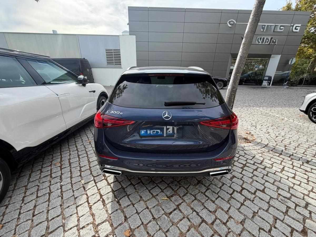 mercedes-benz-classe-c-c-300-e-2023-hibrido-plug-in-1999cc