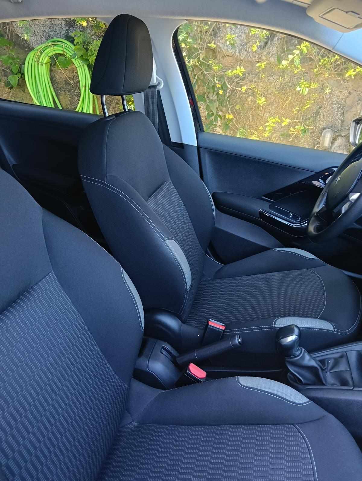 peugeot-208-1-2-vti-2016-gasolina-1199cc