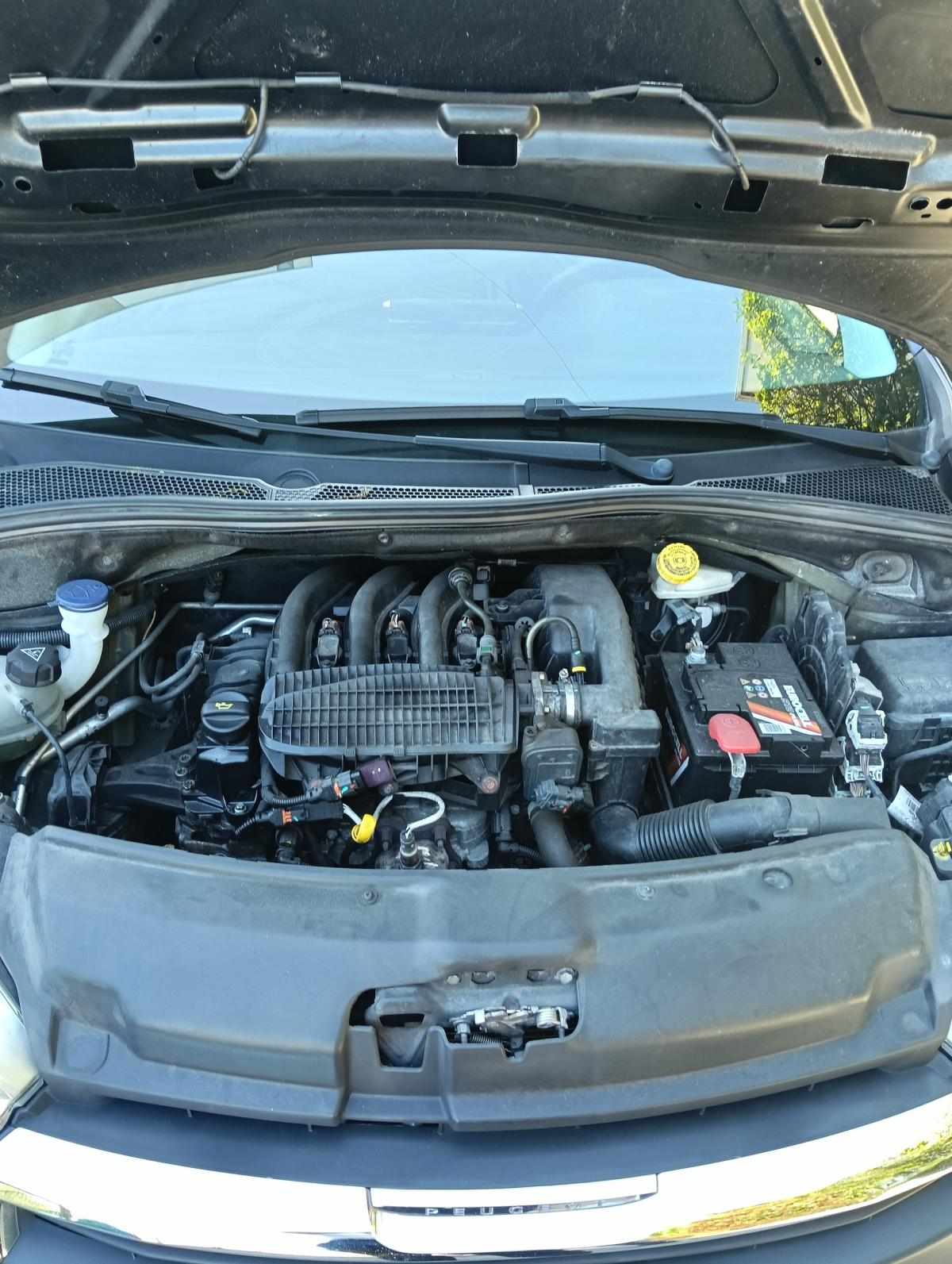 peugeot-208-1-2-vti-2016-gasolina-1199cc