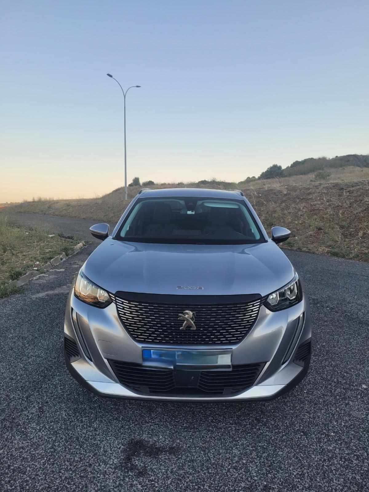 peugeot-2008-1-2-puretech-2021-gasolina-1199cc