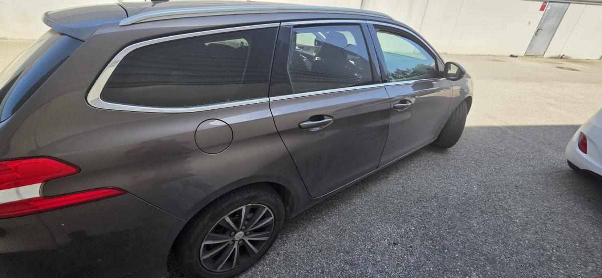peugeot-308-2-0-hdi-fap-2014-diesel-1997cc