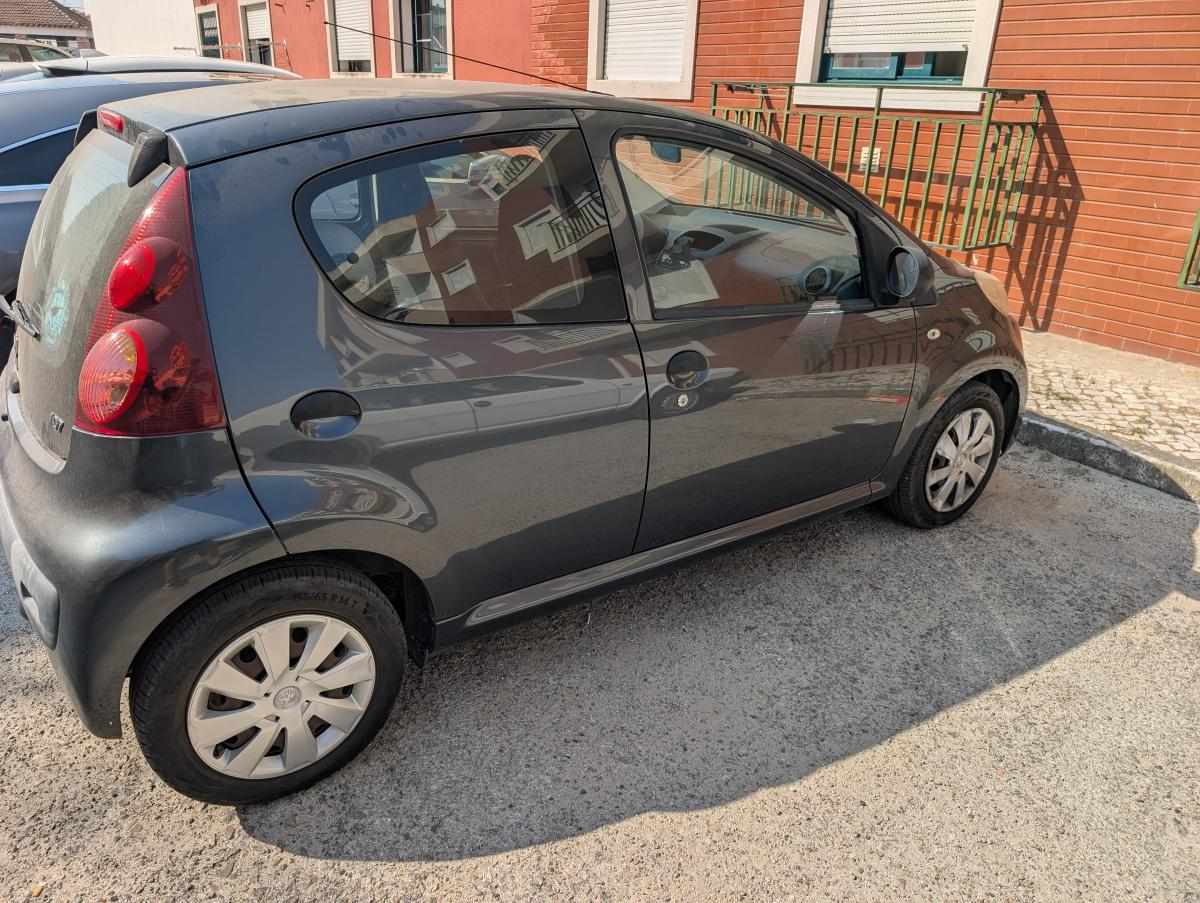 peugeot-107-1-0-2012-gasolina-998cc