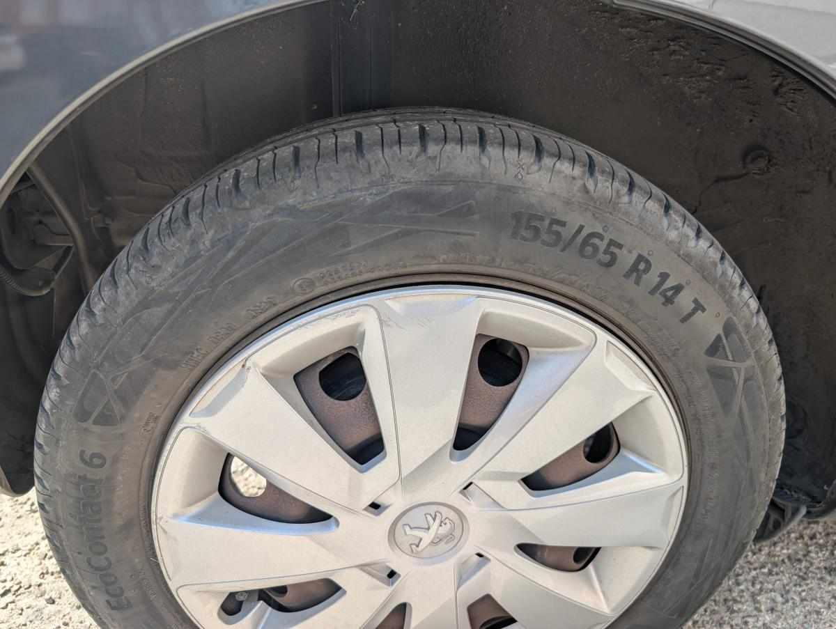 peugeot-107-1-0-2012-gasolina-998cc
