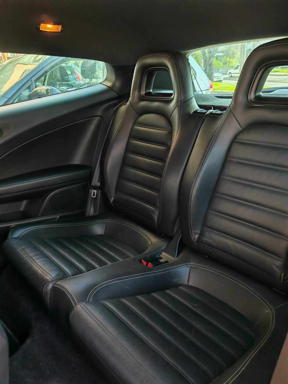volkswagen-scirocco-2-0-tdi-2011-diesel-1968cc