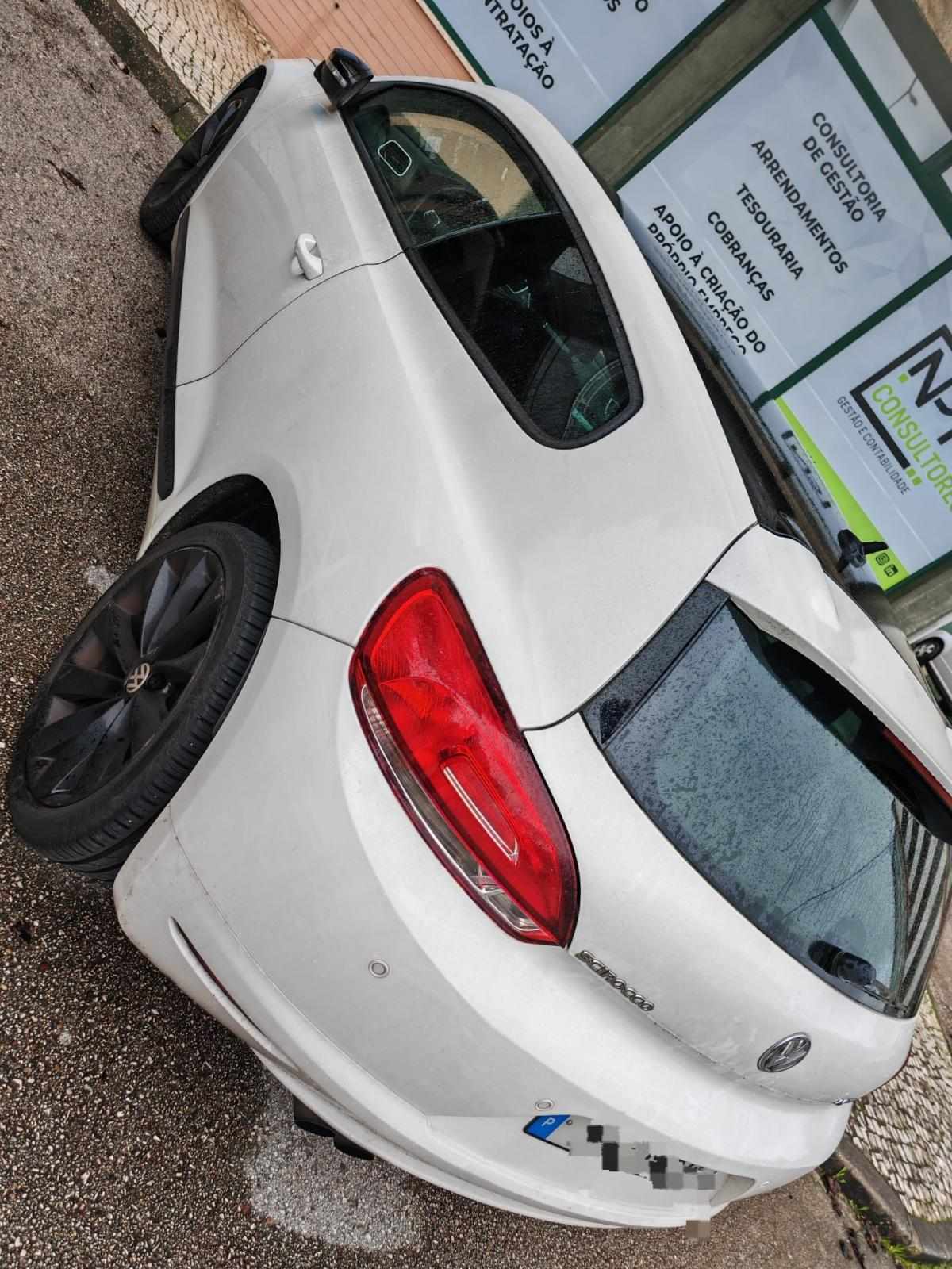 volkswagen-scirocco-2-0-tdi-2011-diesel-1968cc