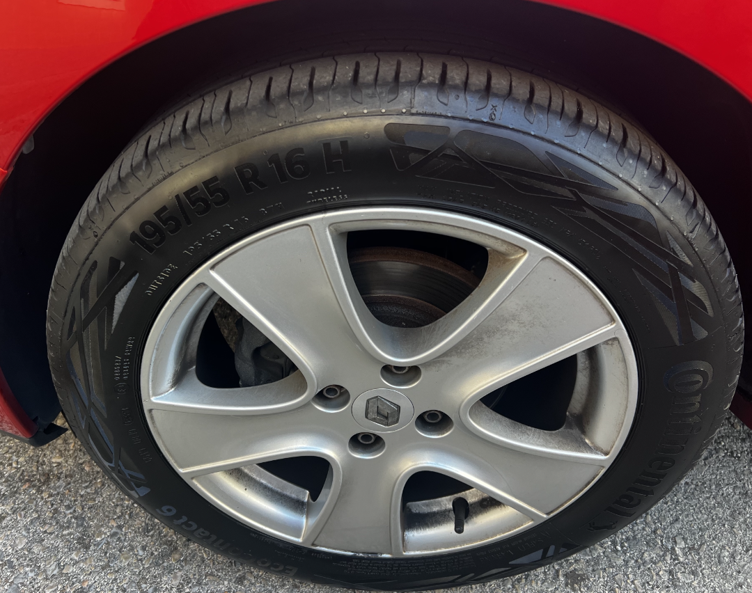 renault-clio-0-9-tce-2015-gasolina-898cc
